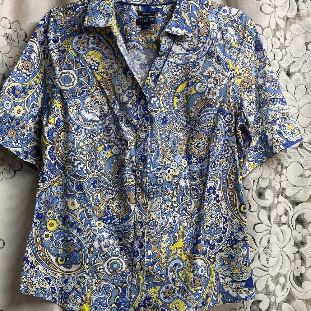 Talbots Woman’s Blue and Yellow Paisley Button Down Shirt No Iron